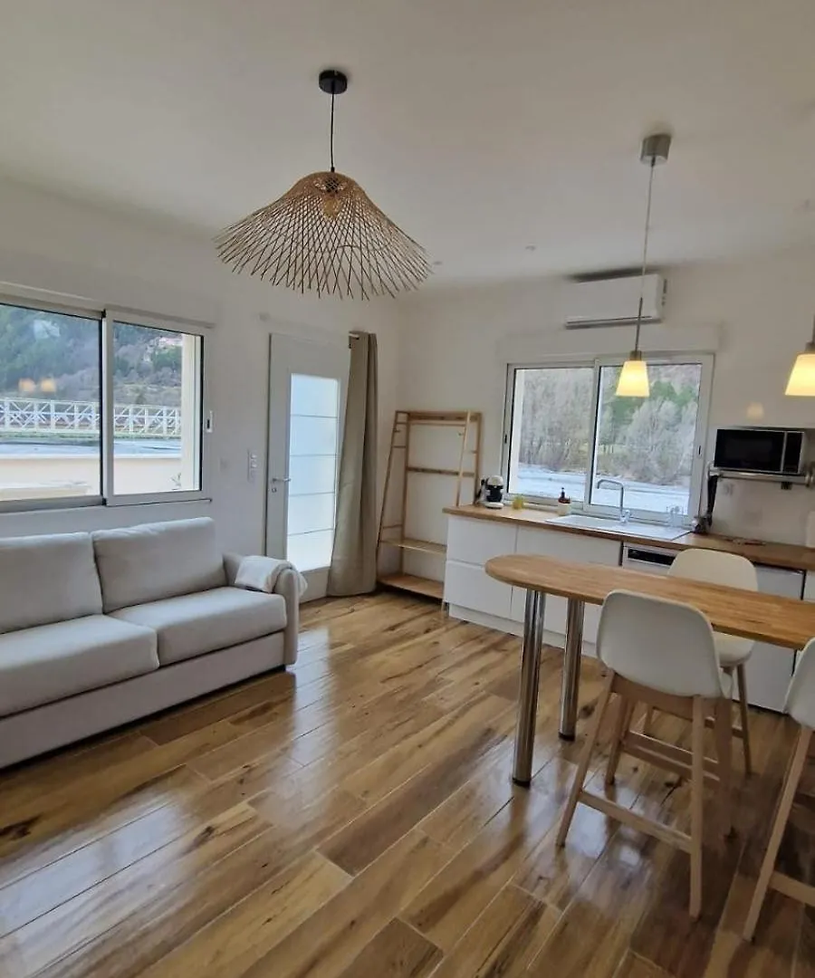Au Bord De La Riviere Apartment Digne-les-Bains