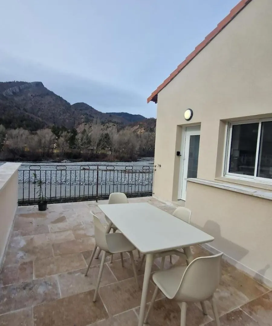 Au Bord De La Riviere Apartment Digne-les-Bains